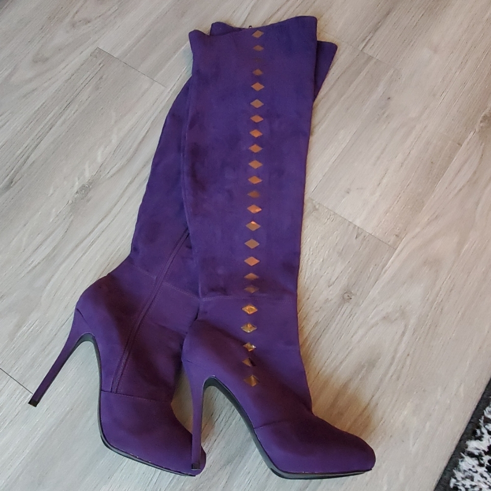Over the knee boots